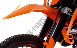 FRONT FENDER           08